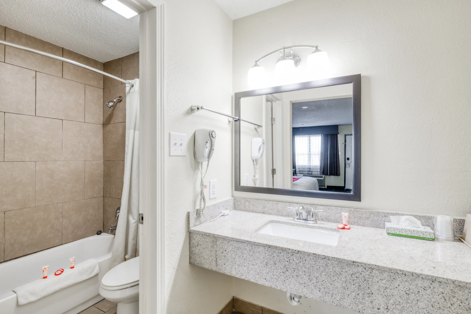 OYO Hotel Rosenberg TX I-69