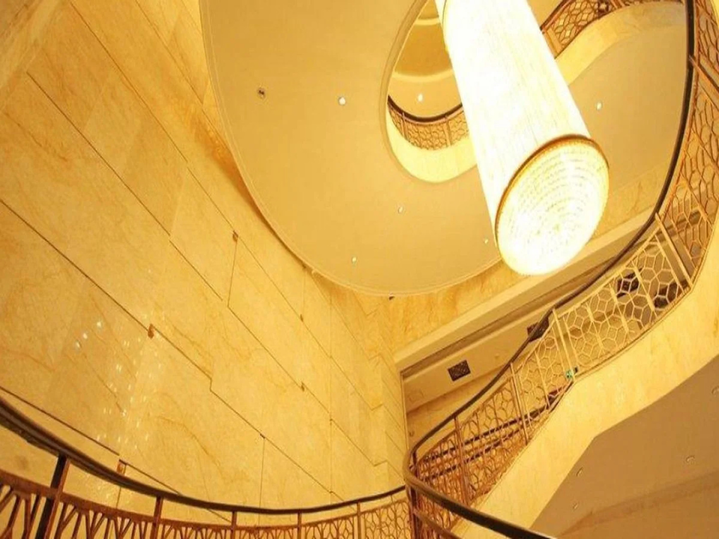 Fortune International Hotel