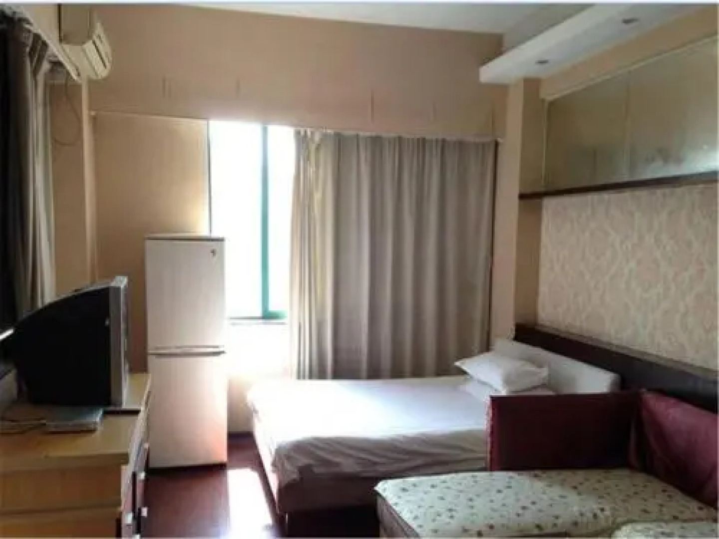 Modern Shijia Chain Hotel Baolong