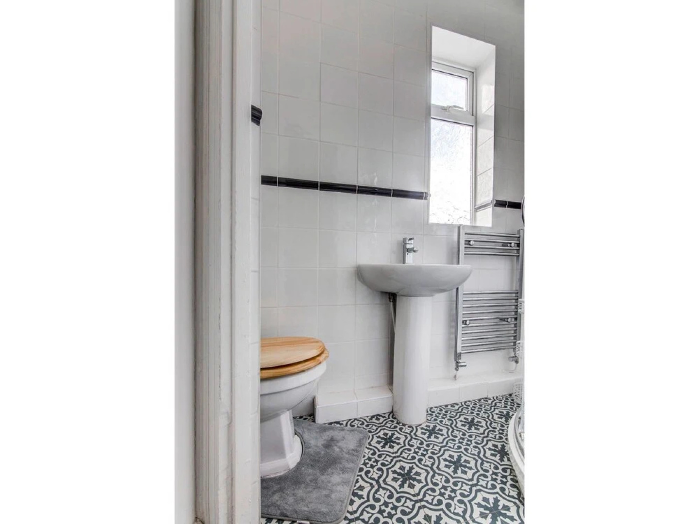 Cozy two Bedroom House Near Mediacity UK