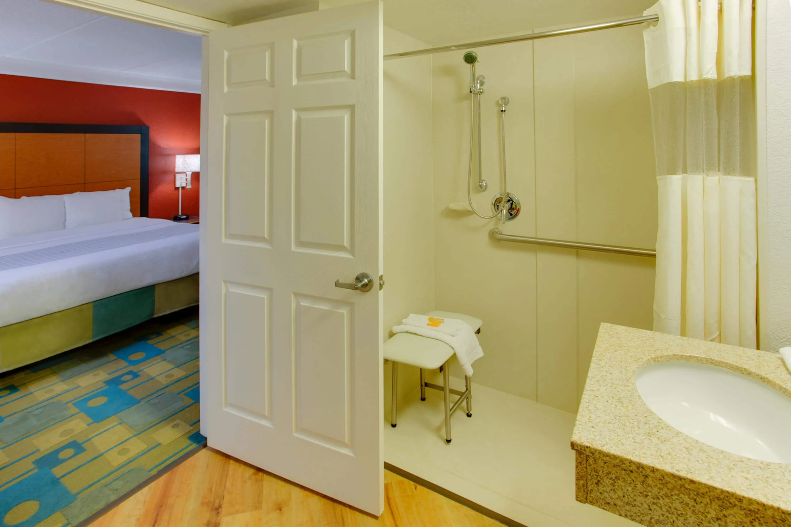 La Quinta Inn By Wyndham Pittsburgh Airport