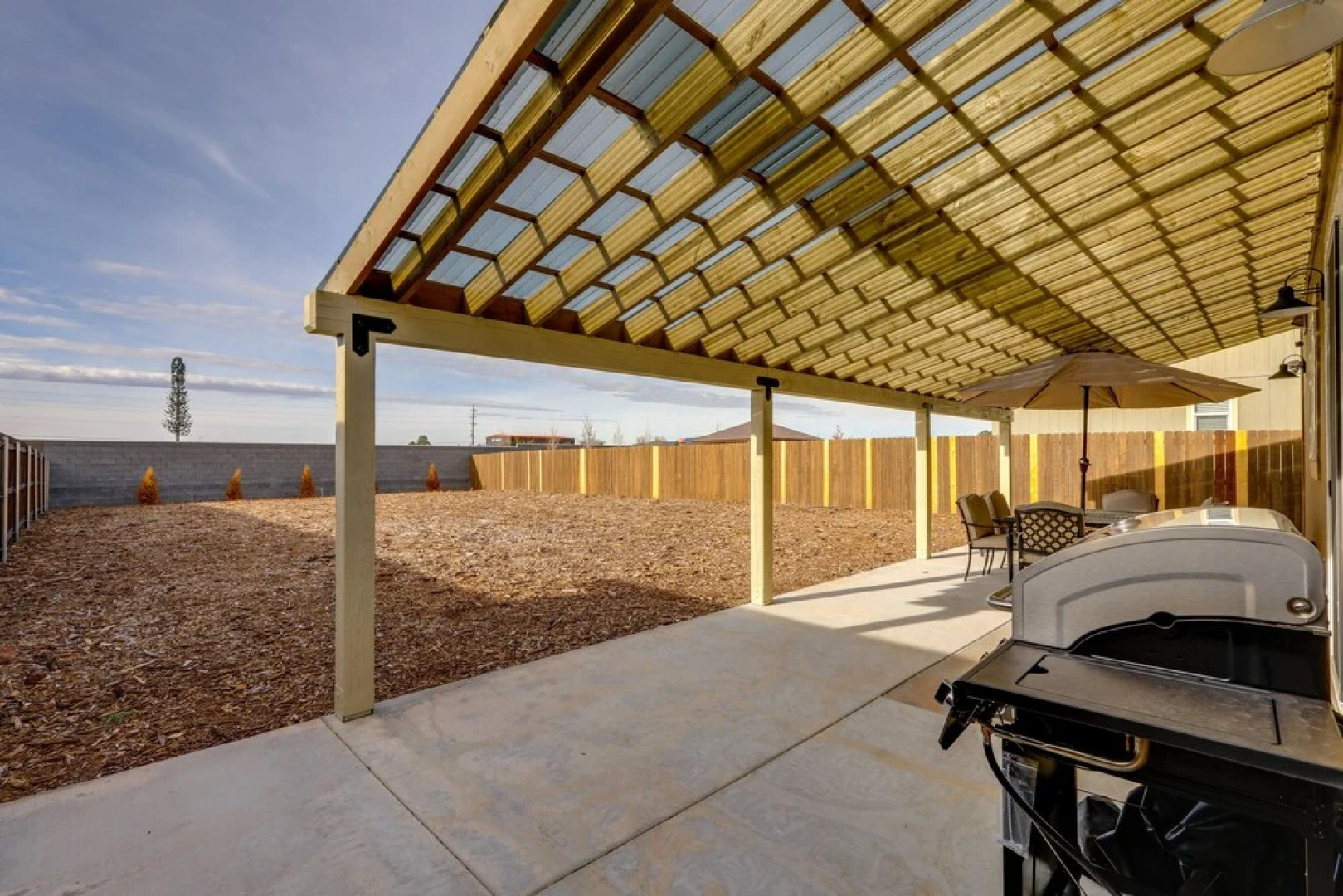 Bellemont Family Home w/ Yard - Hike, Ski, Explore