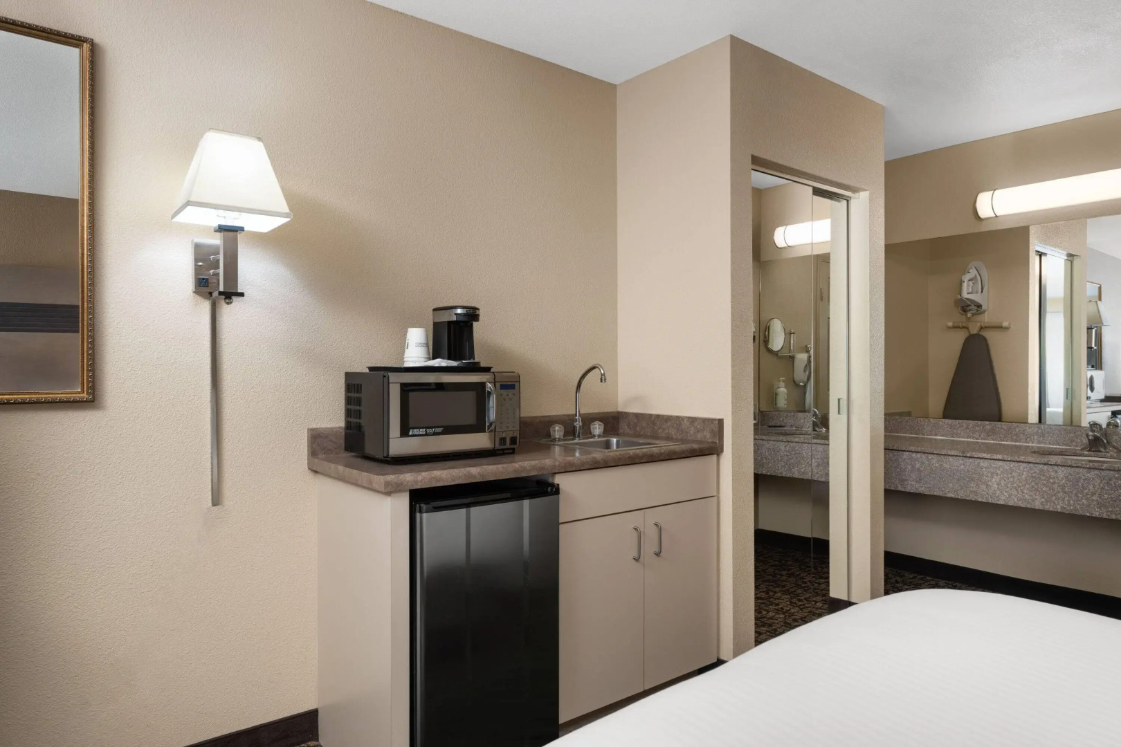 Hawthorn Suites by Wyndham Napa Valley