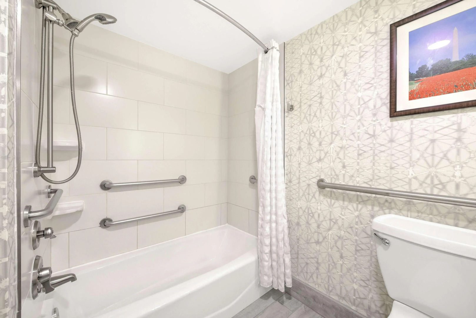 Embassy Suites by Hilton Alexandria Old Town