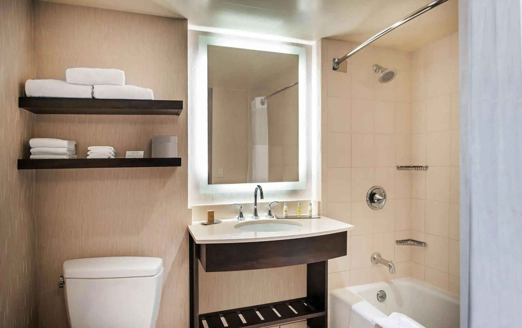 Holiday Inn Express & Suites Vaughan-Southwest by IHG