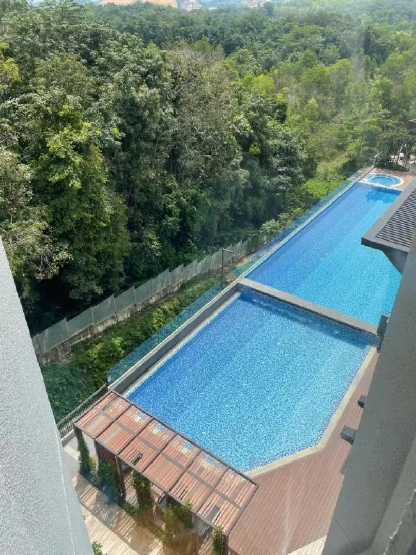 STAYJE PUTRAJAYA, 5 minutes to IOI CITY MALL, WIFI , NETFLIX, FREE PARKING