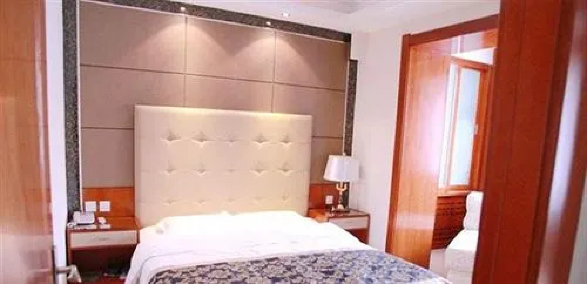 Hong Kong Hotel - Harbin