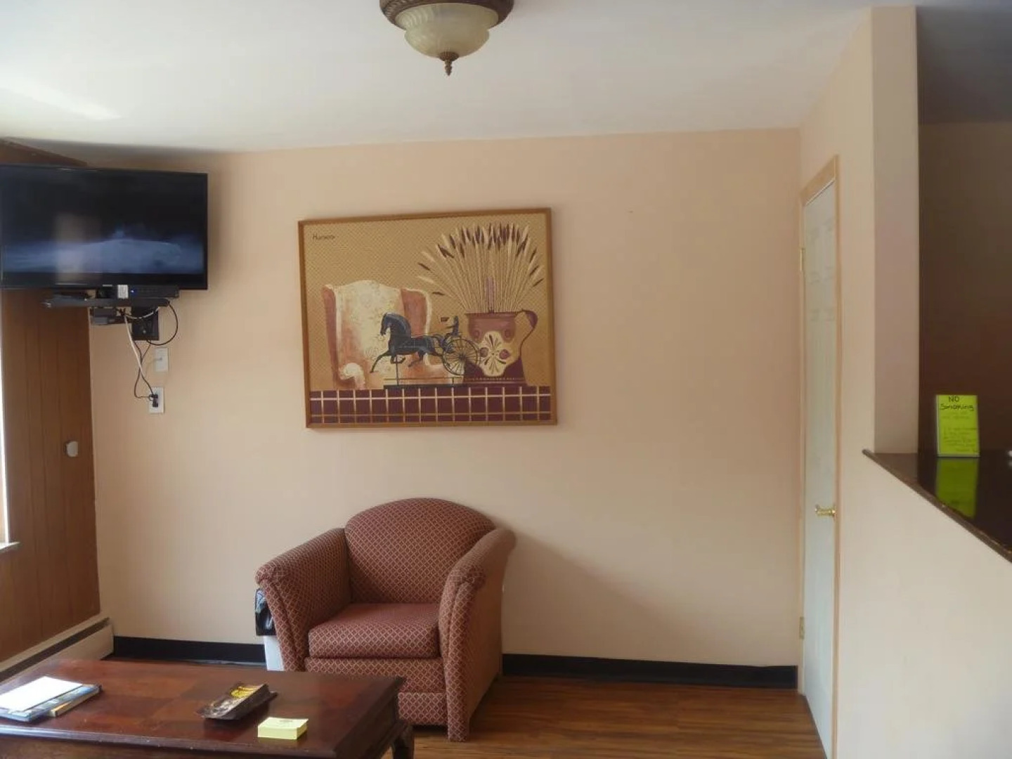 Motel 22 Mapleton Depot