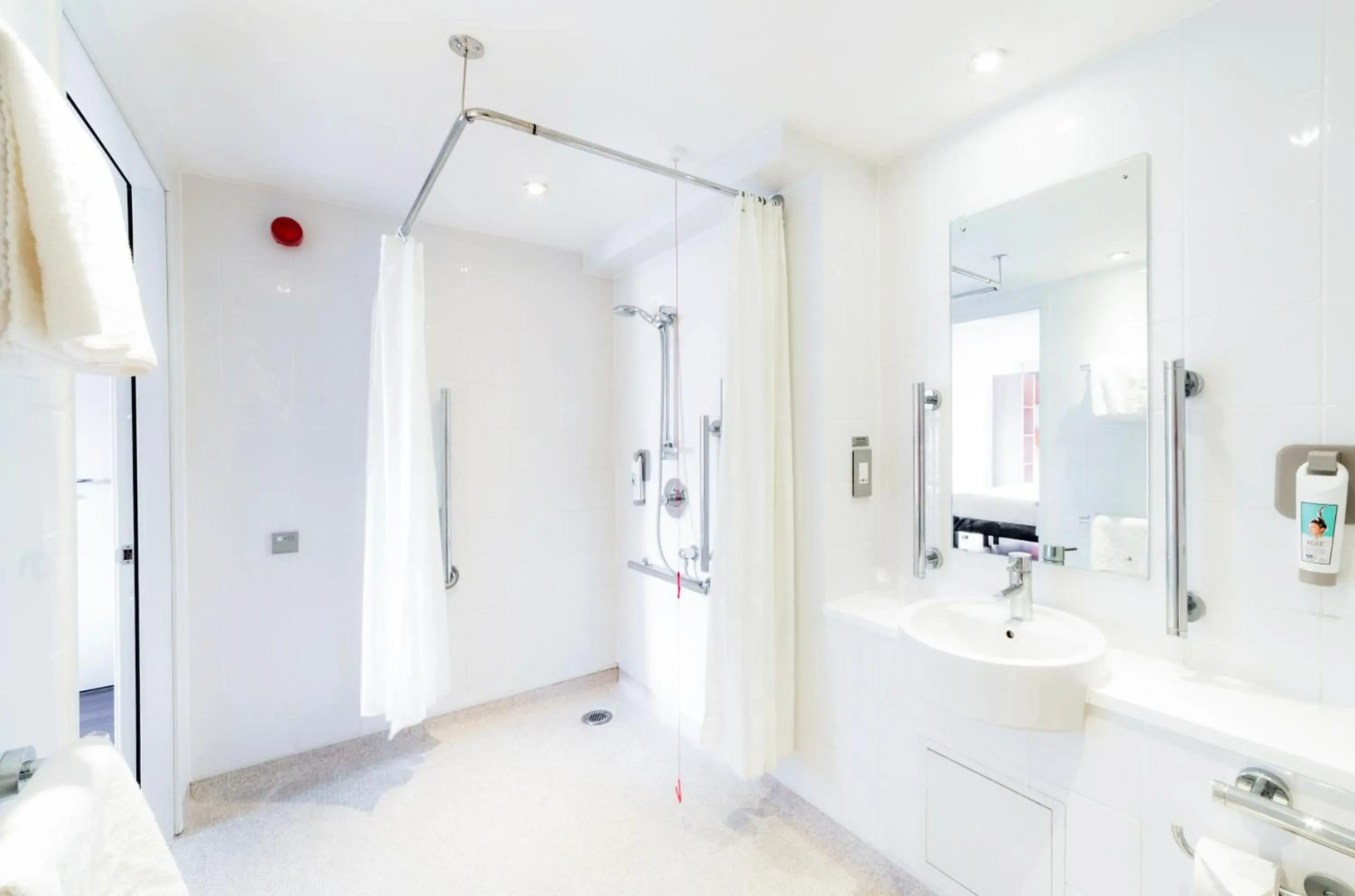 ibis Barcelona Santa Coloma