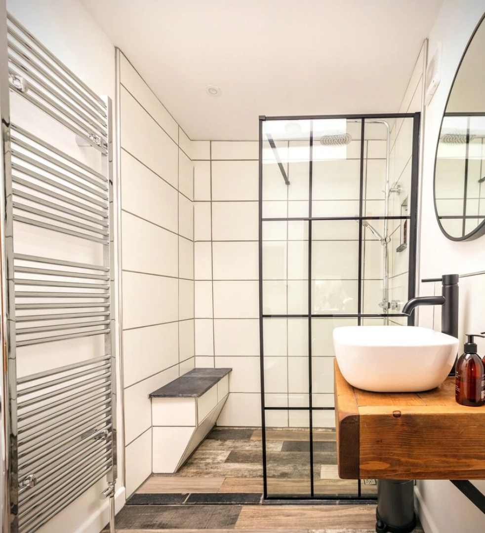 Beautiful Rural Cottage by the Coast