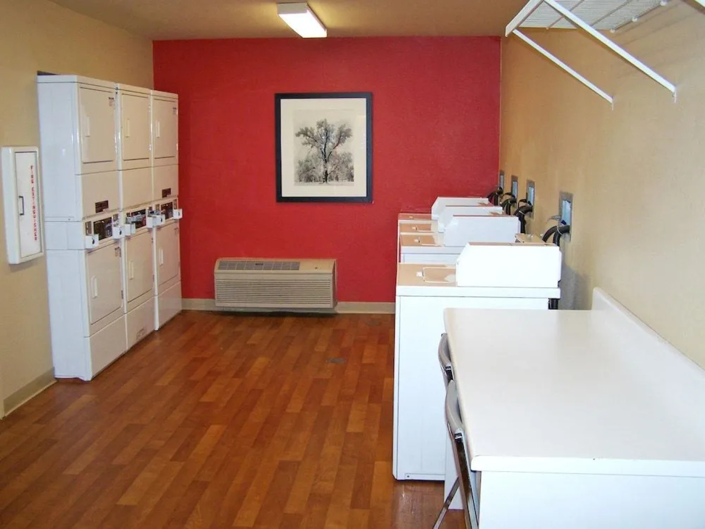 Extended Stay America Minneapolis - Brooklyn Center