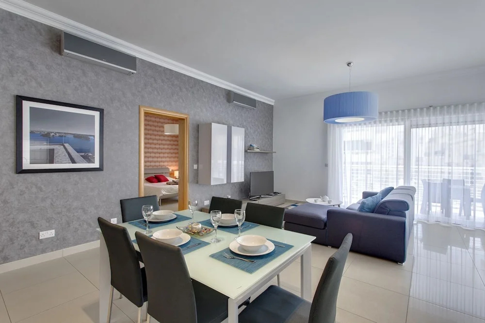 Luxury Apartment IN Fort Cambridge With Pool