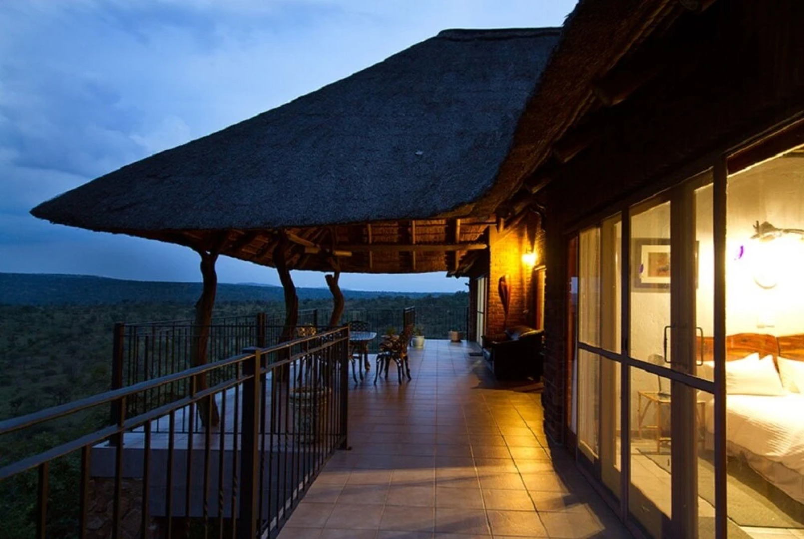 Mabalingwe Uzuri Game Lodge
