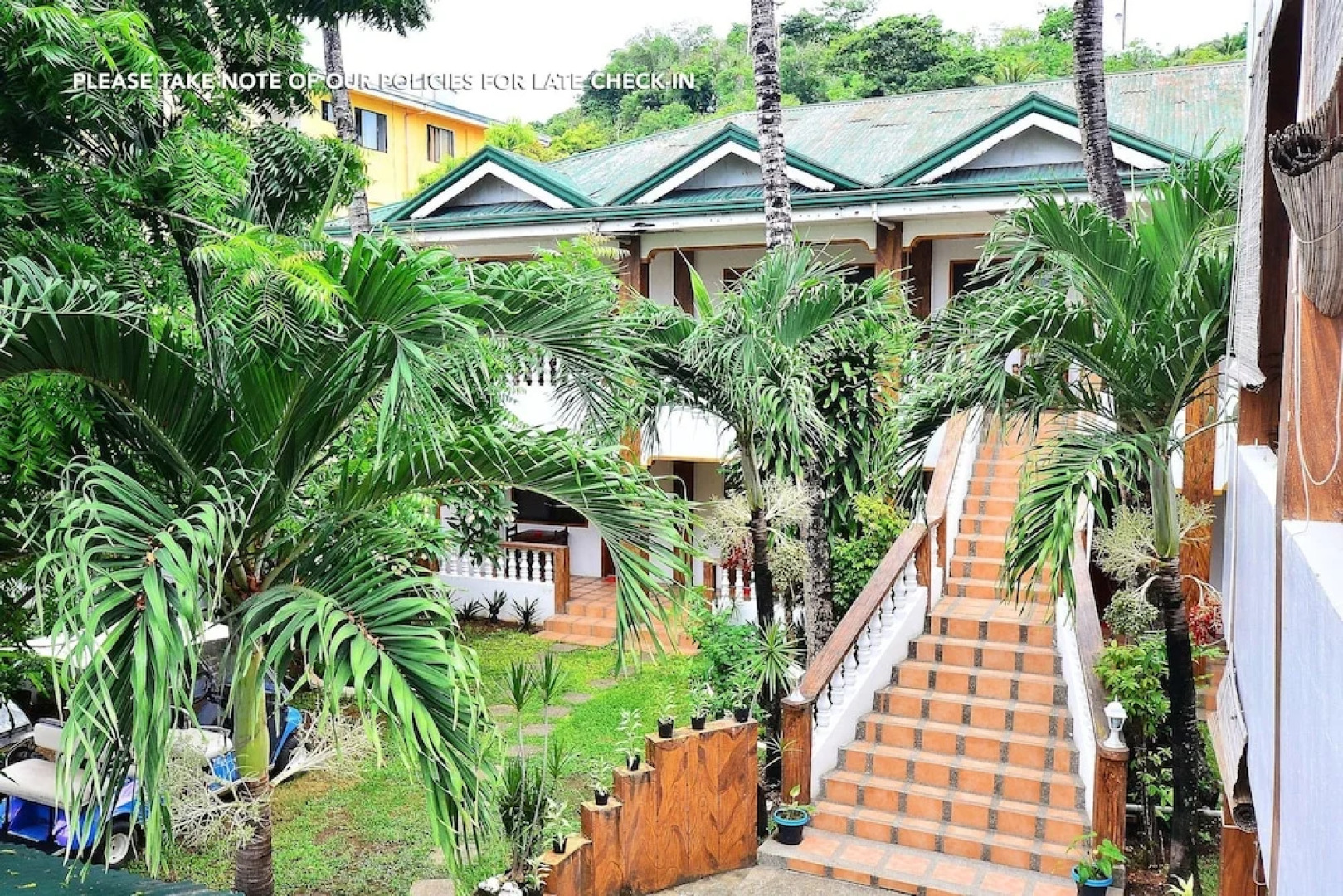 ZEN Rooms Station 1 Balabag