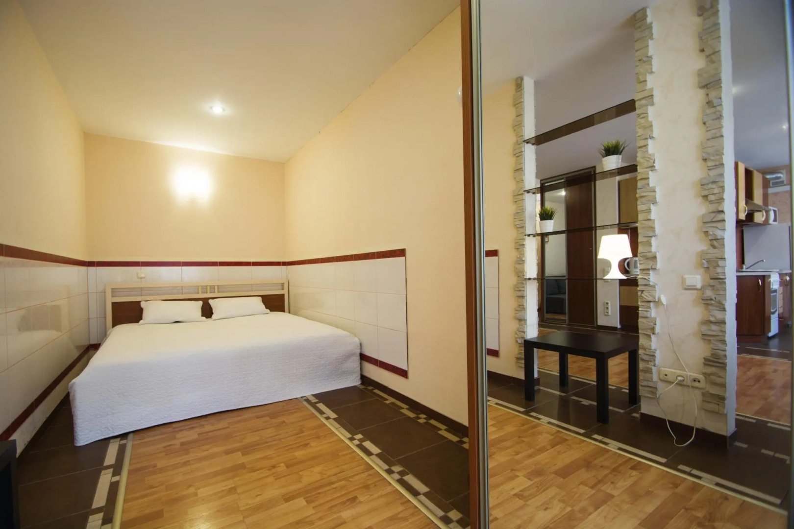 Апартон на проспекте Независимости 52