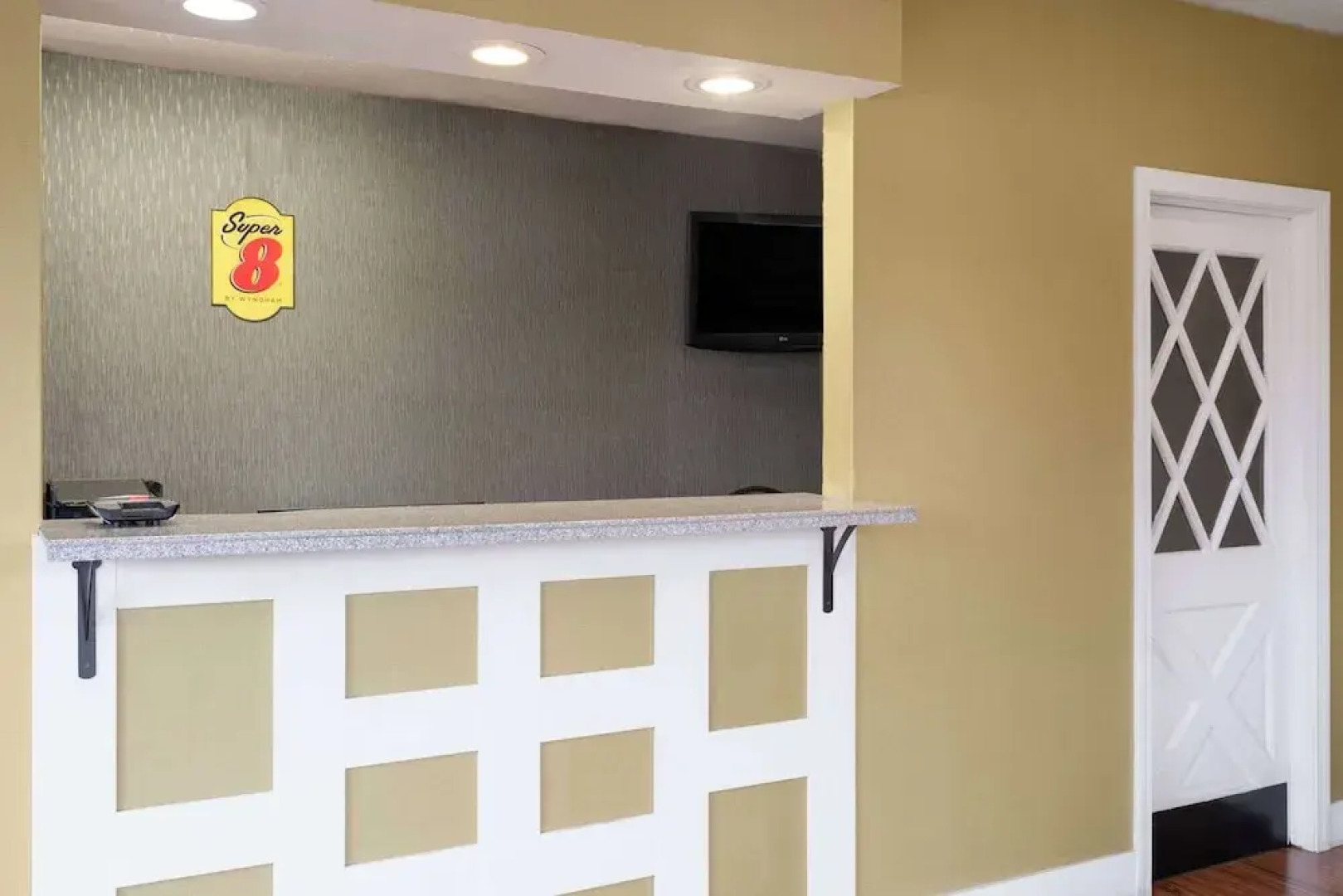 Super 8 by Wyndham Youngstown/Girard