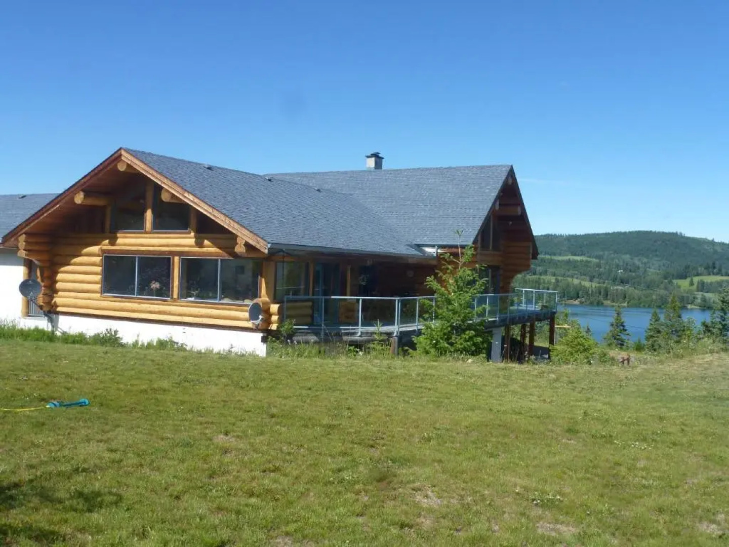 Little Black Bear Lodge/B&B