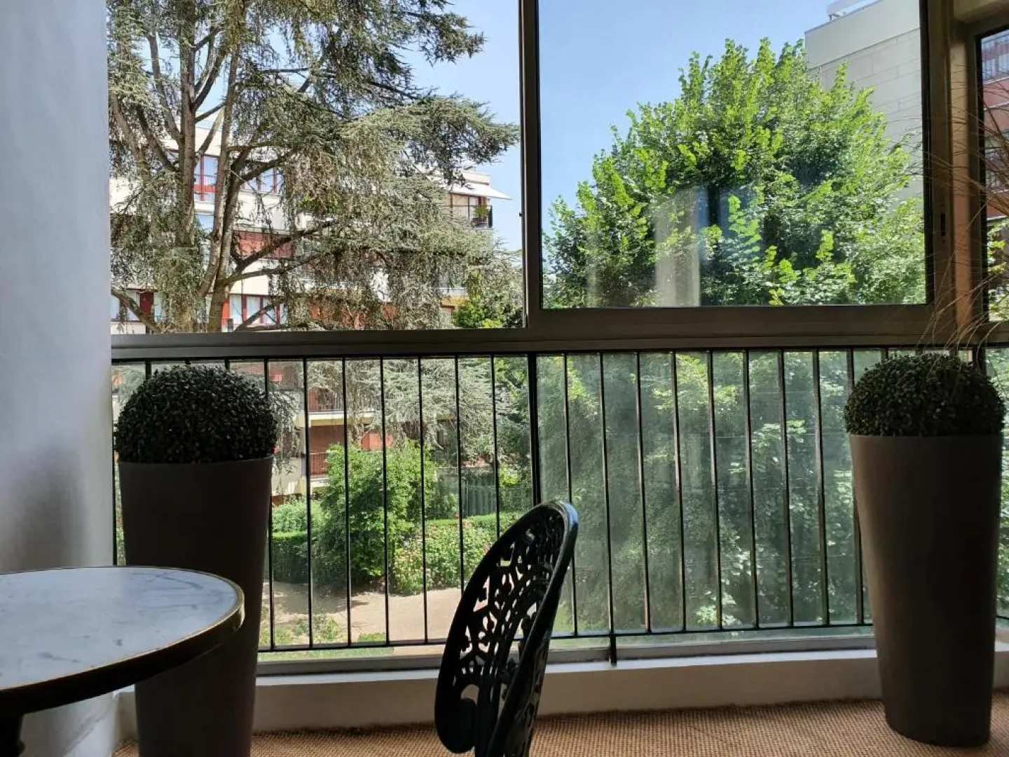 EXIGEHOME-Bel appartement avec patio à 10 min de Versailles