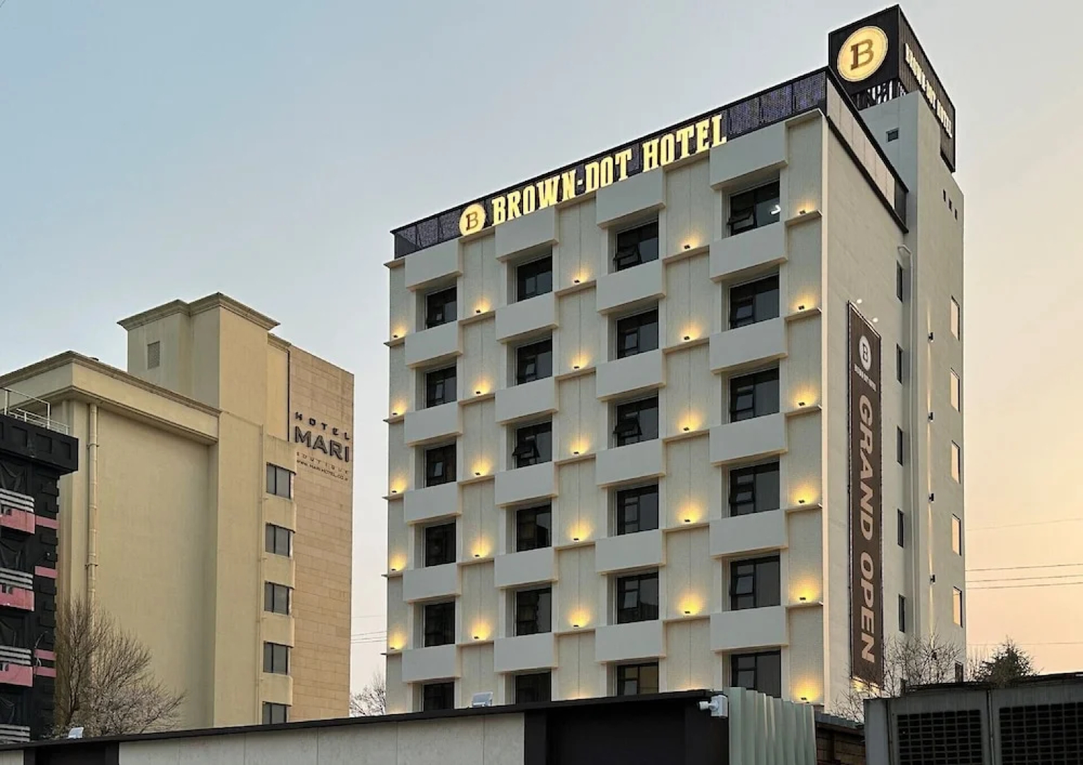 Brown Dot Hotel Ajung