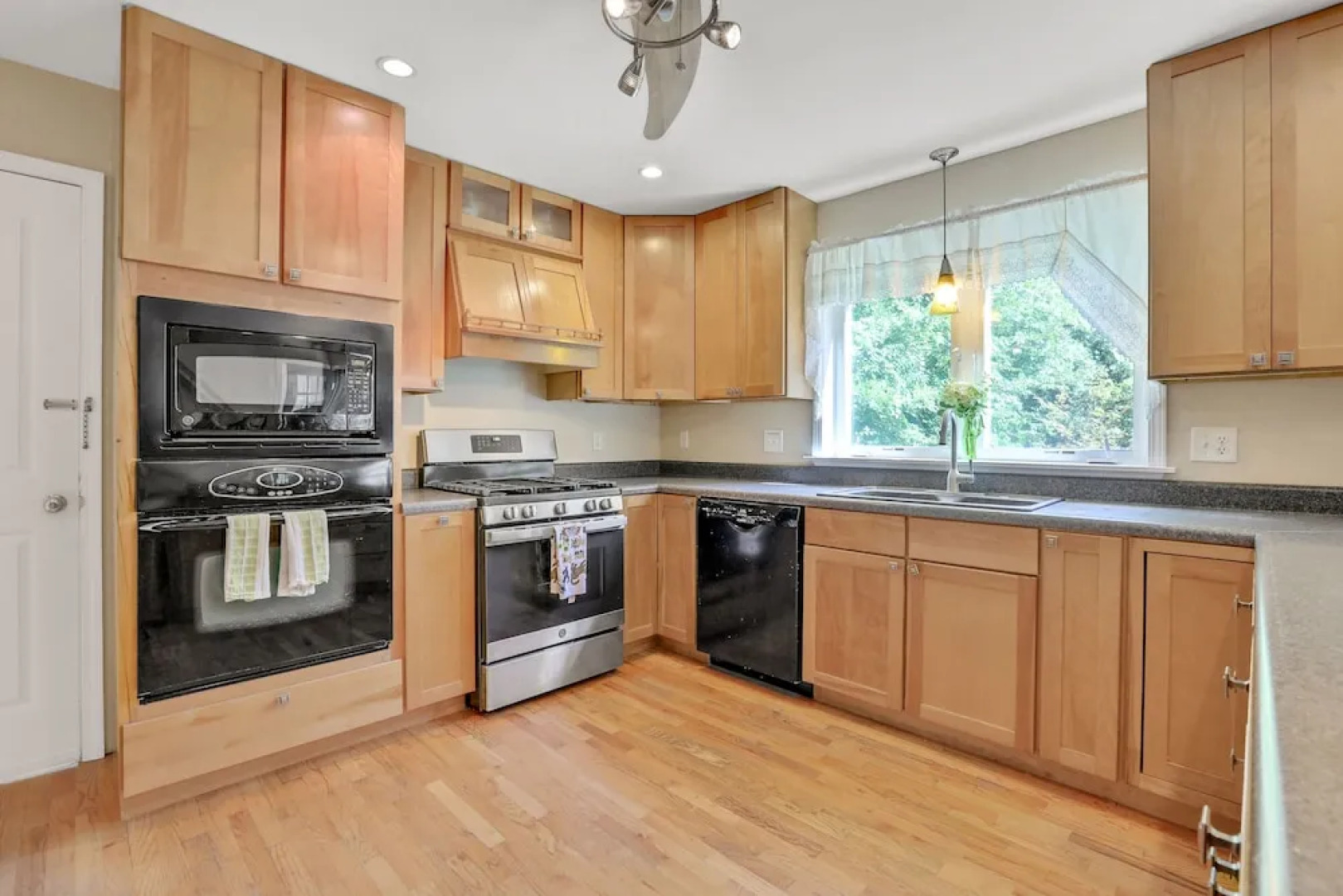 Moondance Ridge Bed & Breakfast