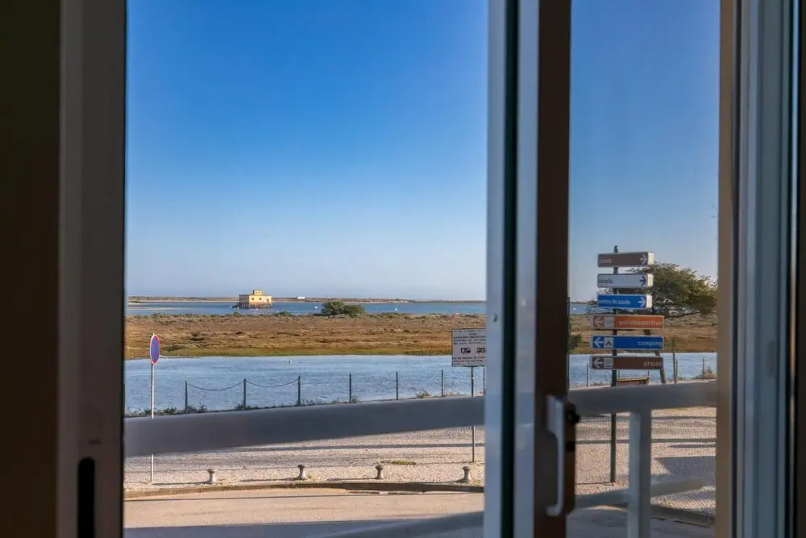 Two Bedroom Apartment in Fuseta by Ideal Homes