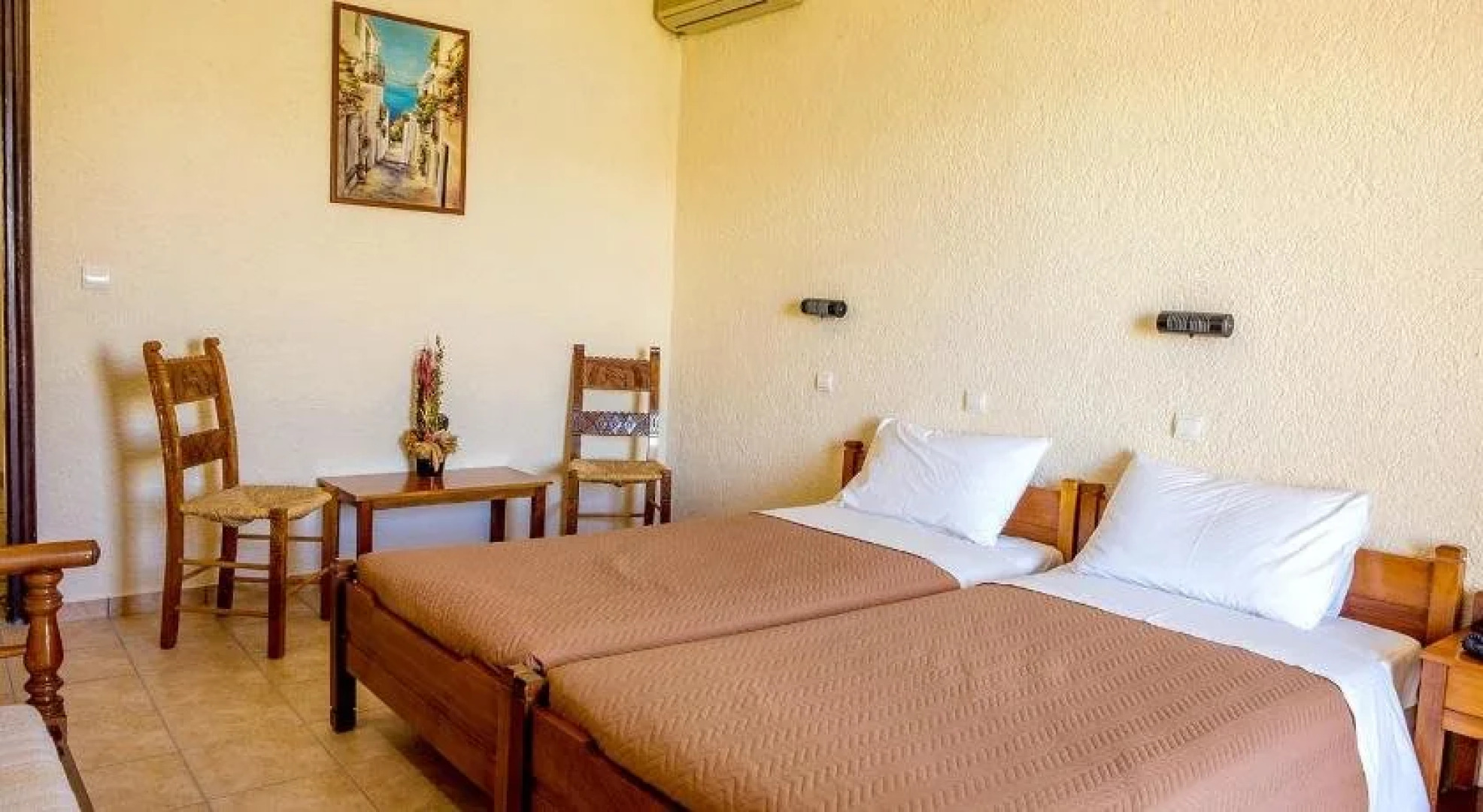 Corali Studios and Portobello Apartments