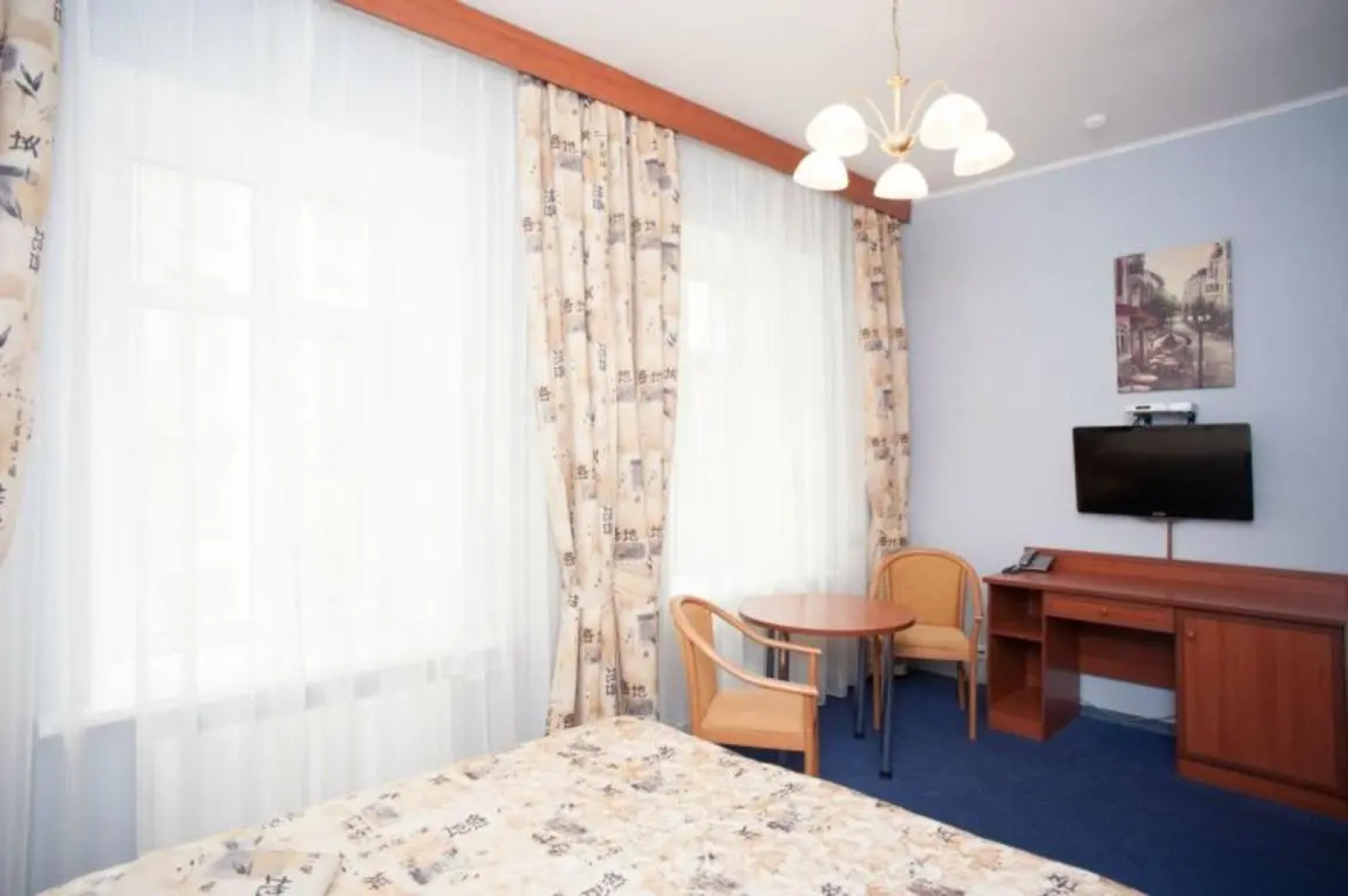 MINIMA Красные ворота