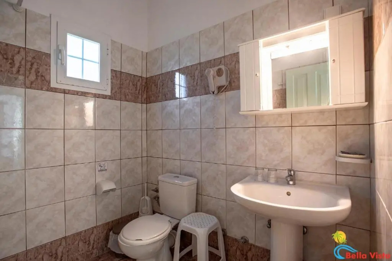 Bella Vista Apartments