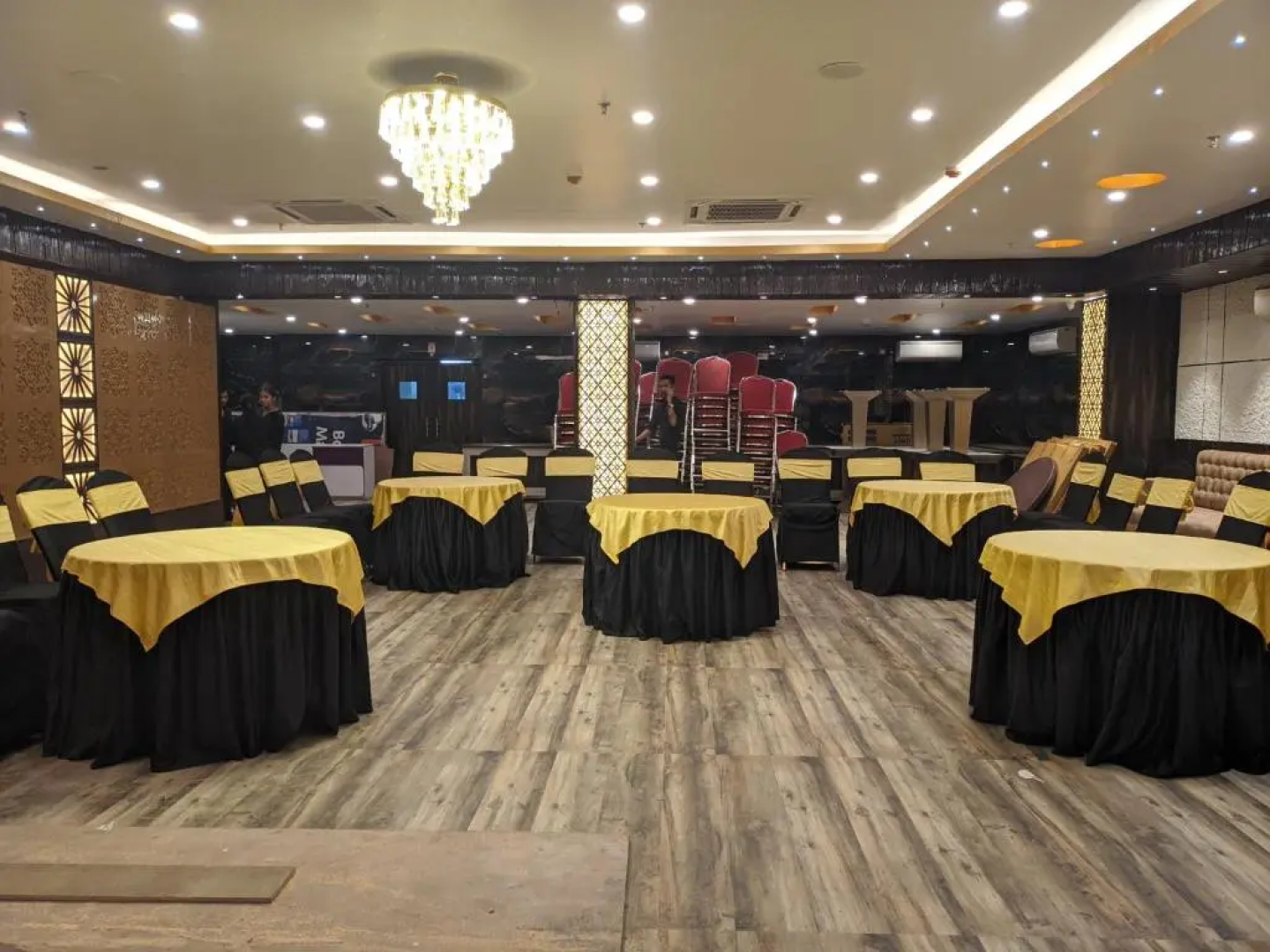 Hotel Aavas Inn