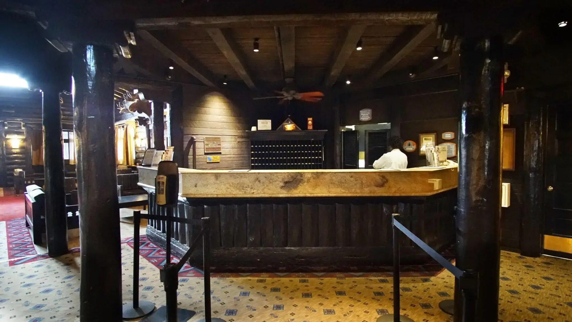 Kachina Lodge - Inside the Park