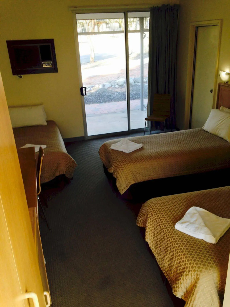 Nightcap at Roxby Downs