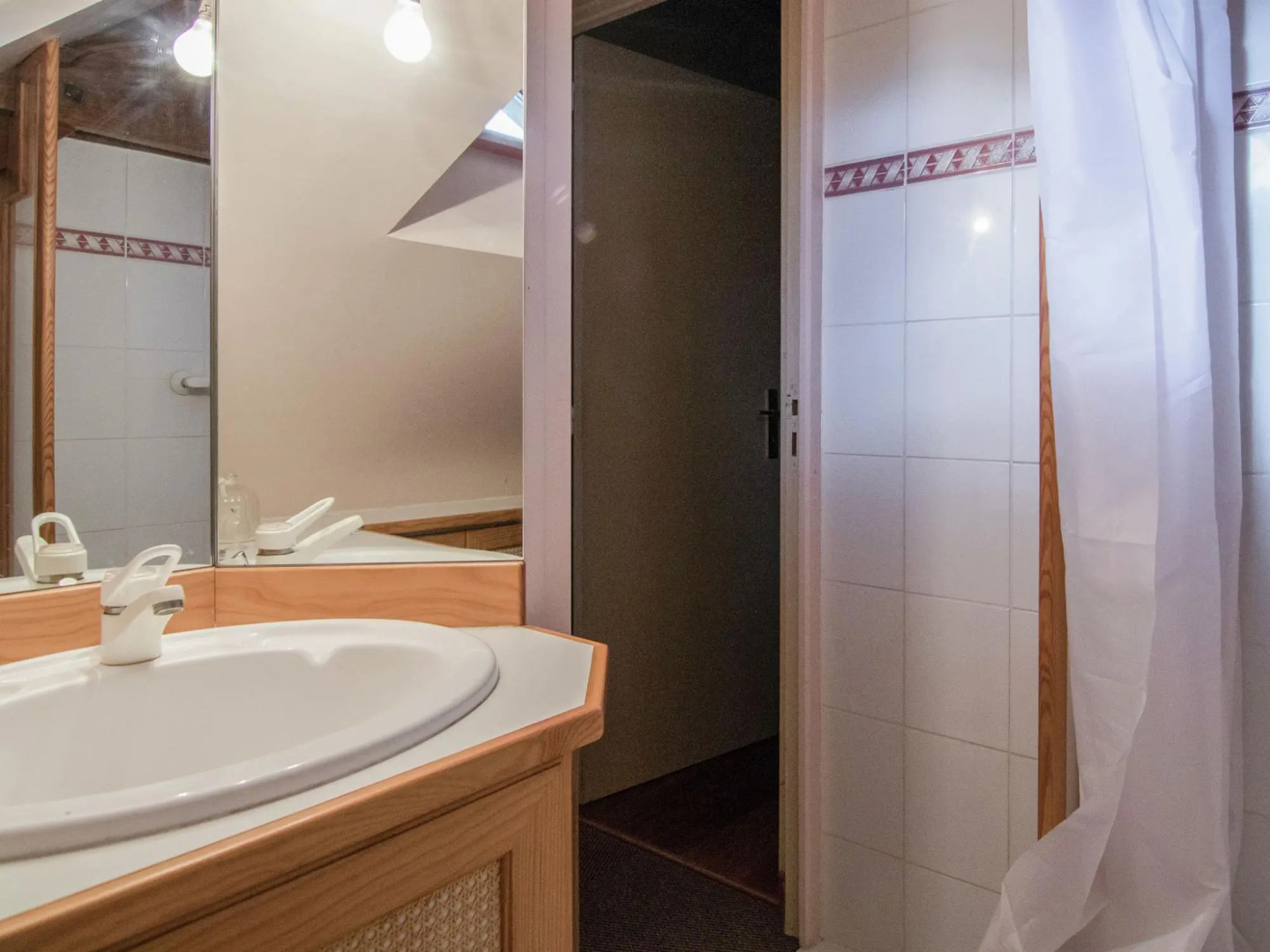 Cozy Villa in Saint-bonnet-la-rivière With Swimming Pool