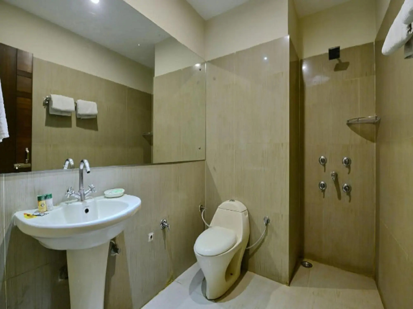 Hotel Kohinoor Palace