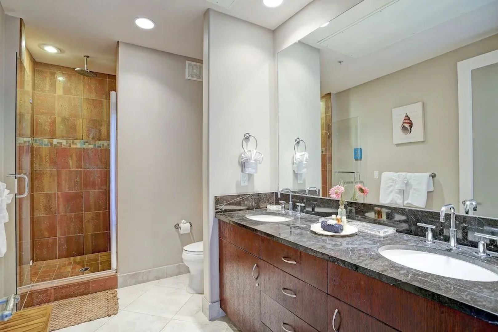 Diamond Beach 701 - Queen of Diamonds