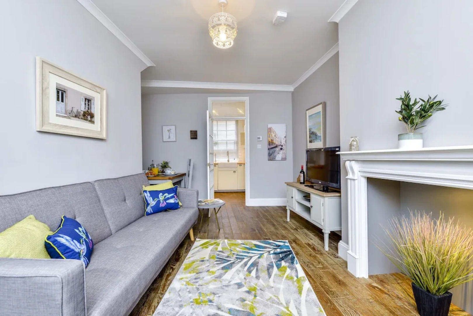 Scotgate House by Vose Nights