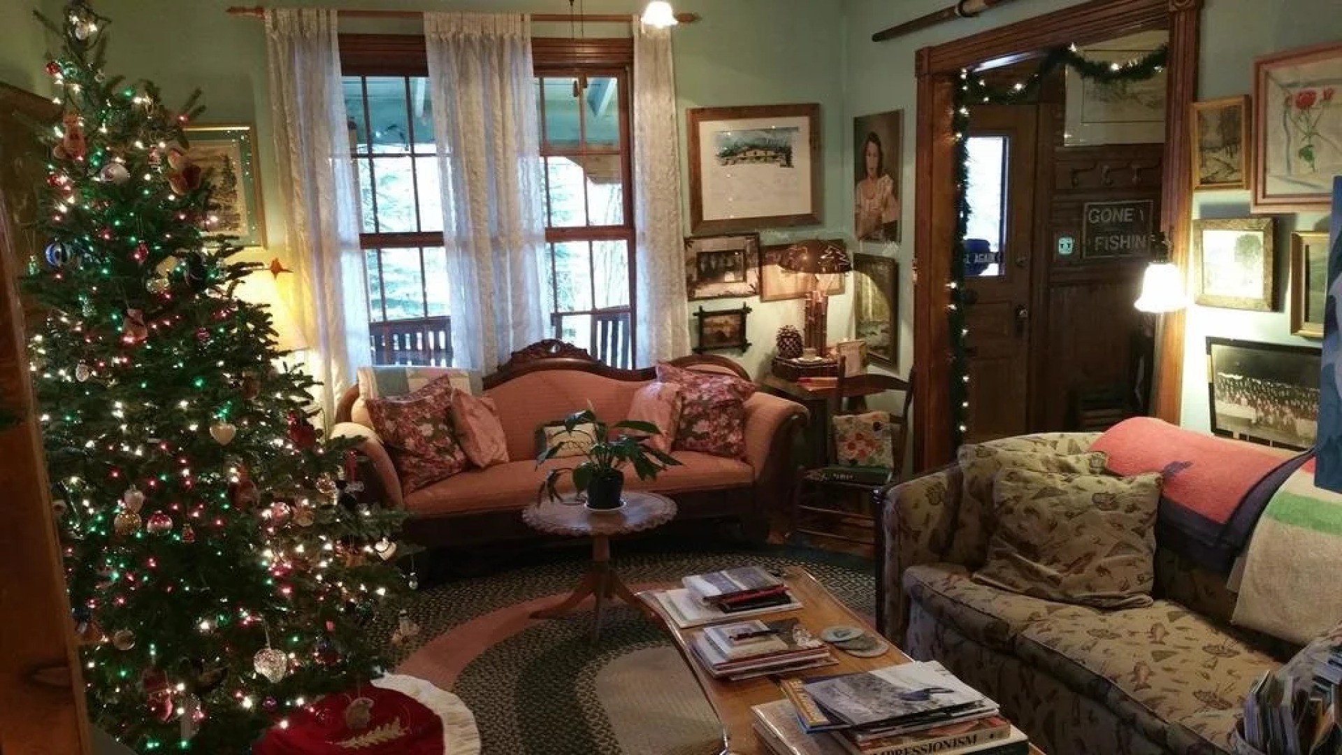 Paradox Lodge & Cedar Lodge