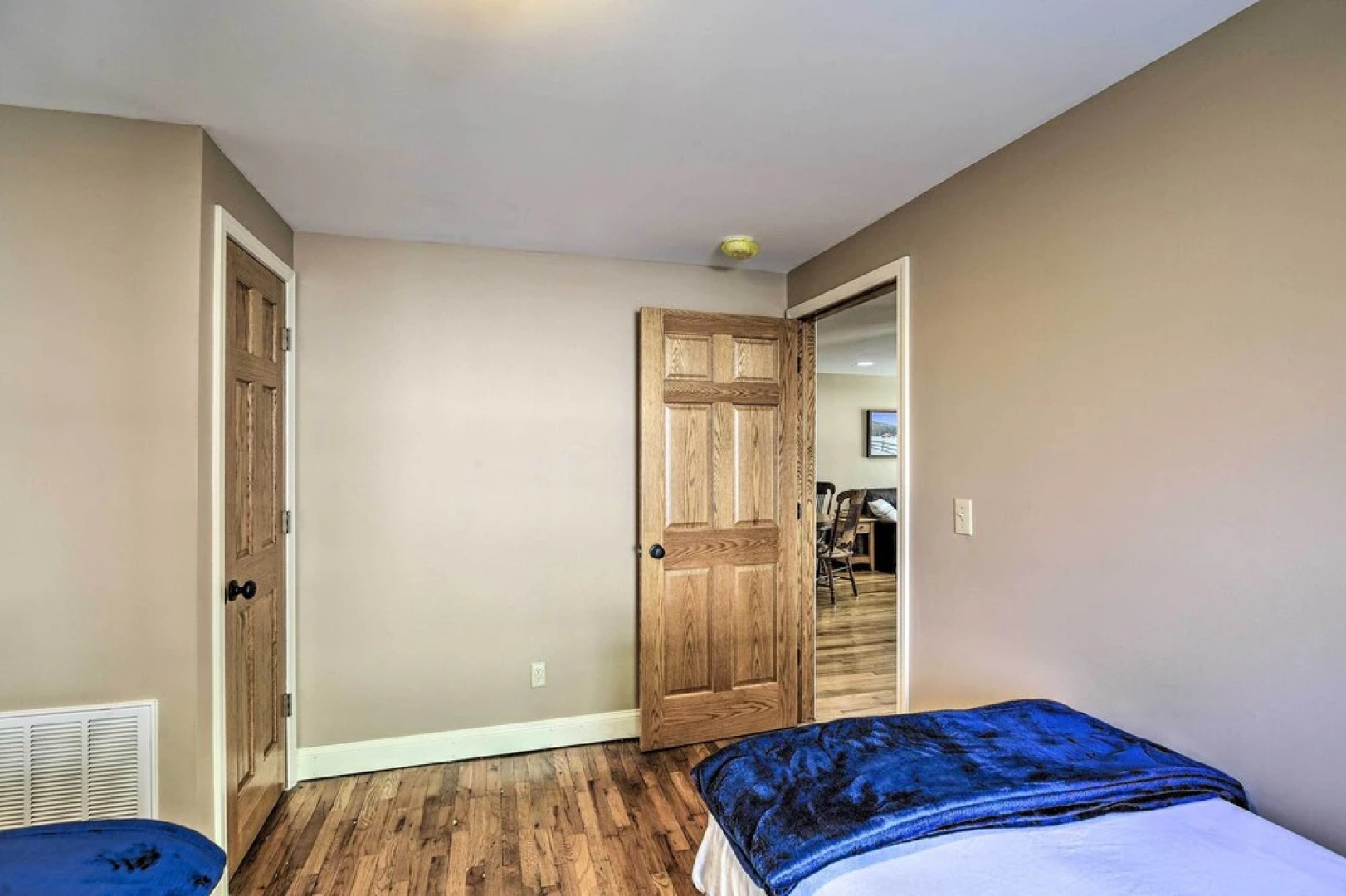 Comfy Damascus Apartment - Walkable Location