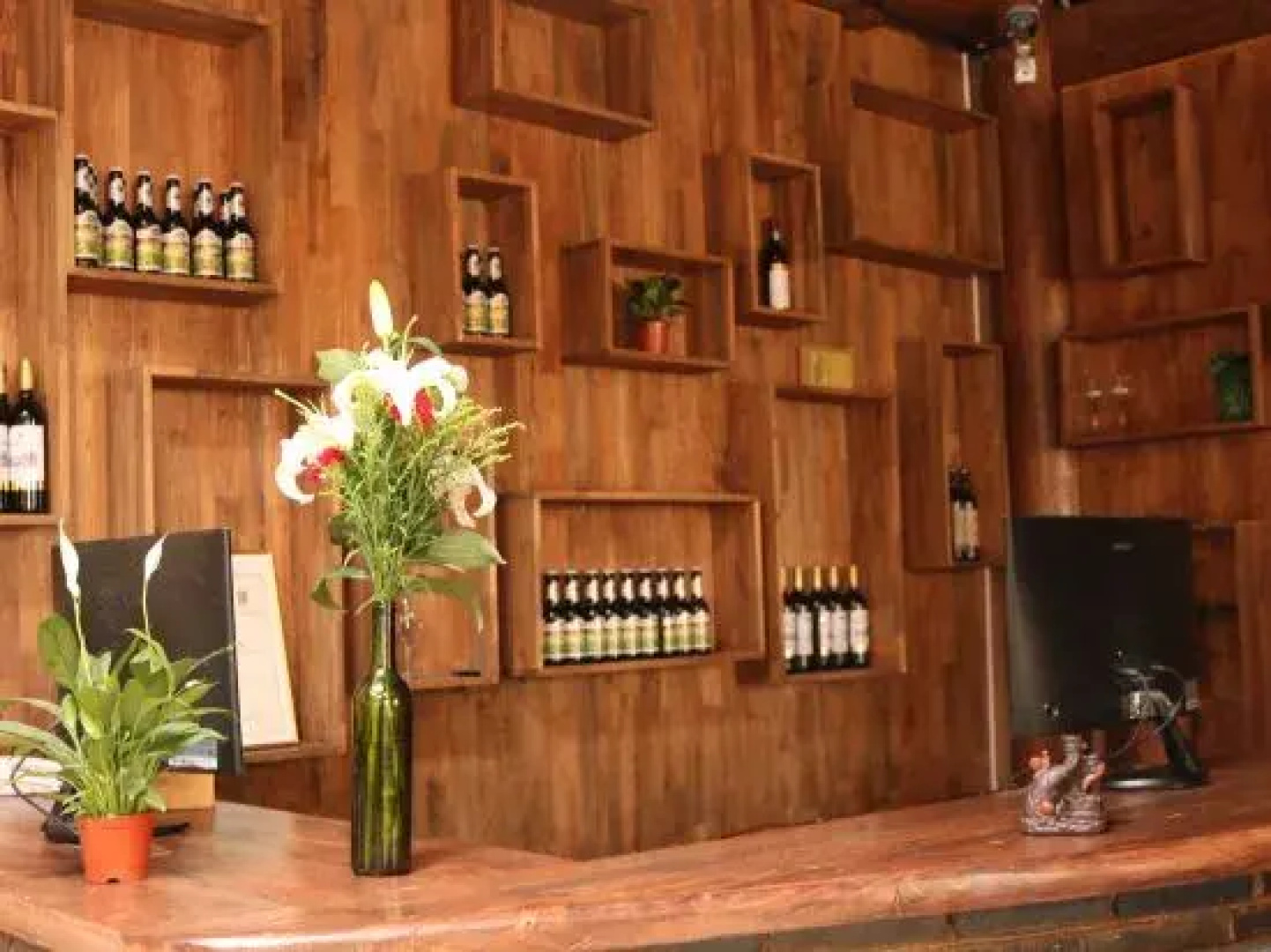 Guzang Xiangbala Diannan Wufu Boutique Inn