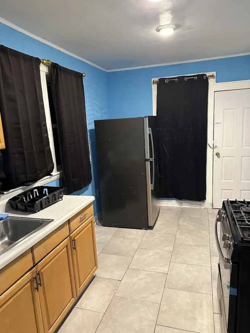 Fidelia Room Fuchsite