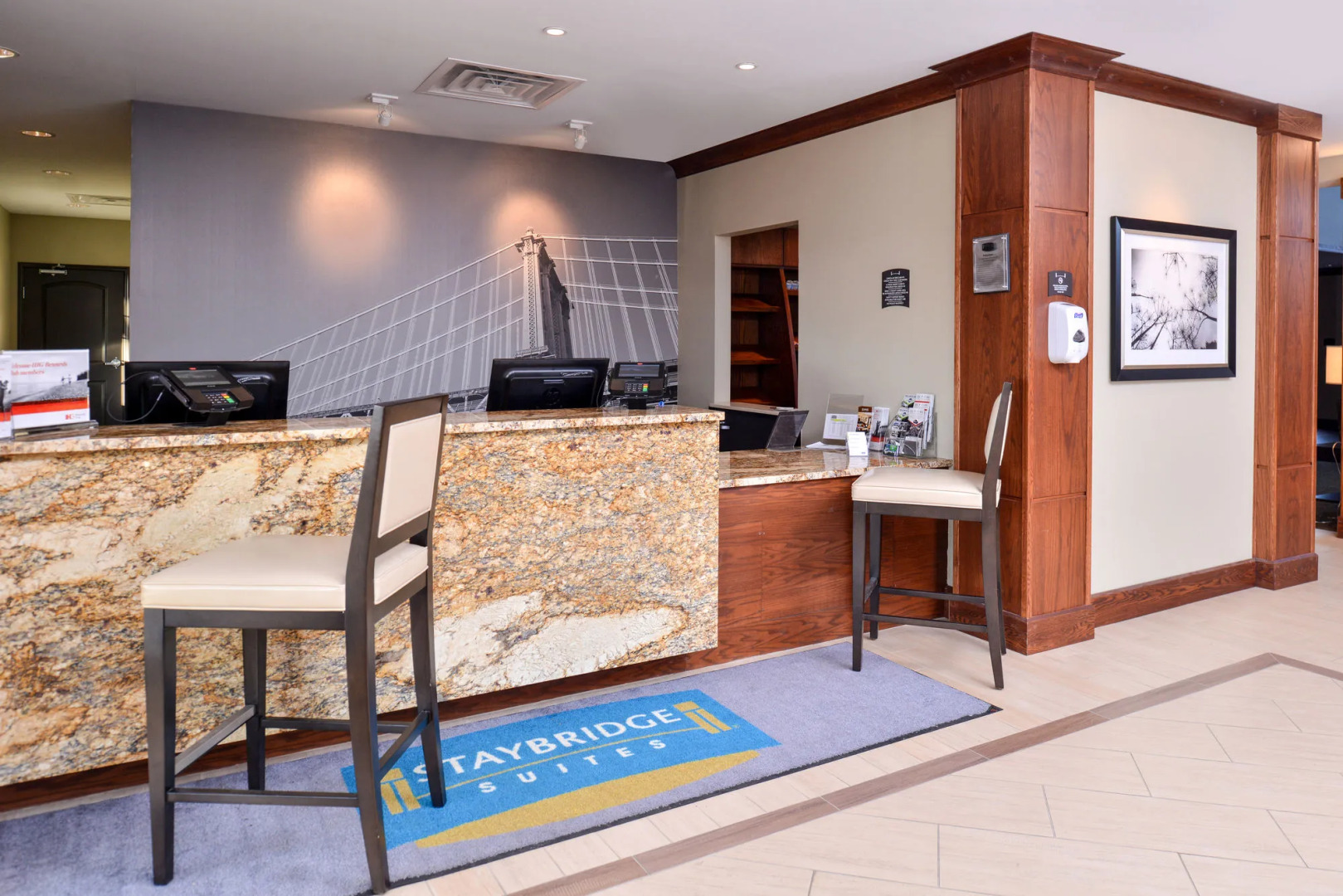 Staybridge Suites Rochester - Commerce Dr NW by IHG