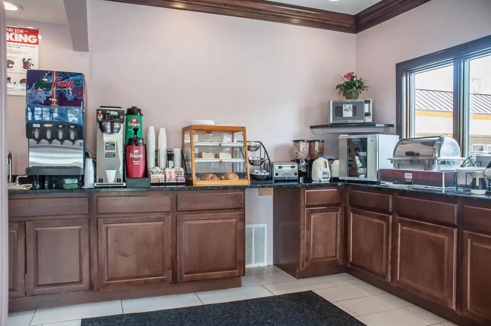 Amherst Inn & Suites