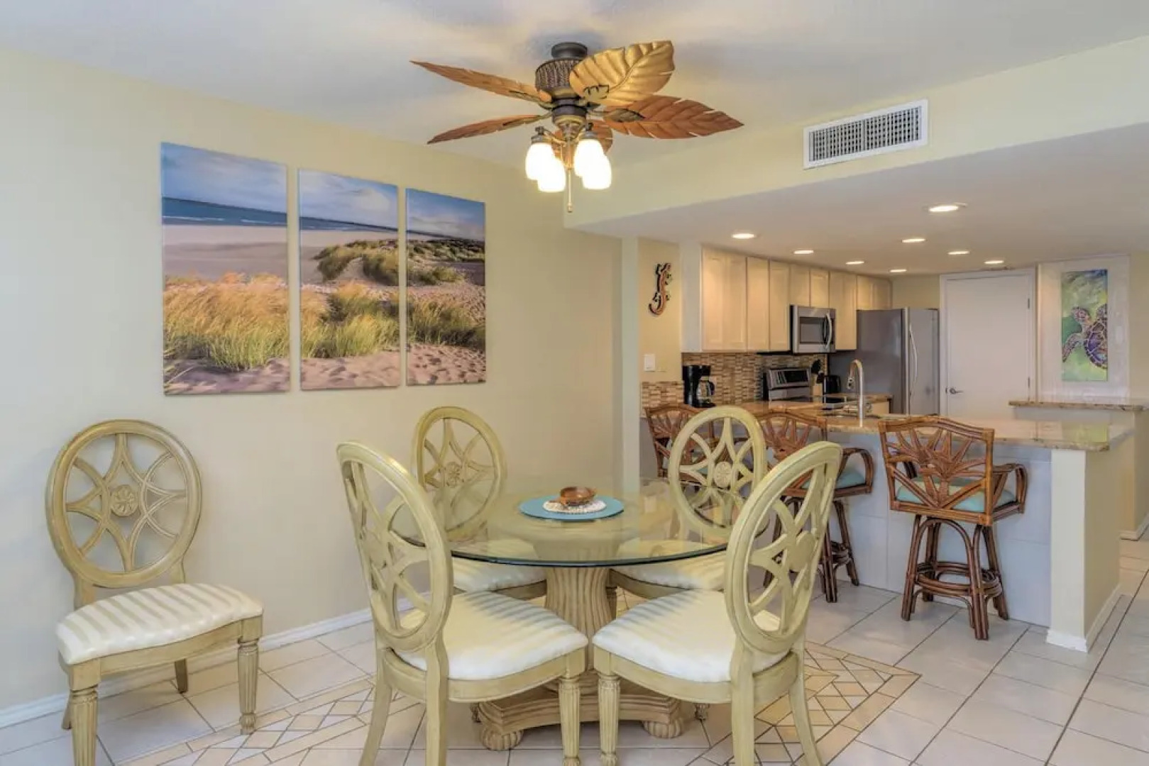 Beachfront Condo w Panoramic 12th-floor Gulf View!