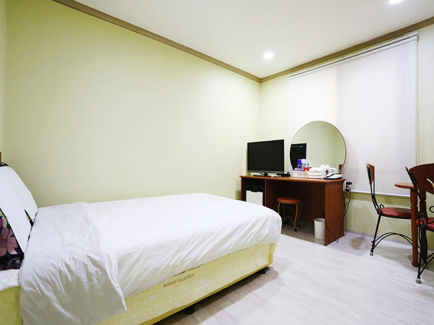 James Blue Guesthouse