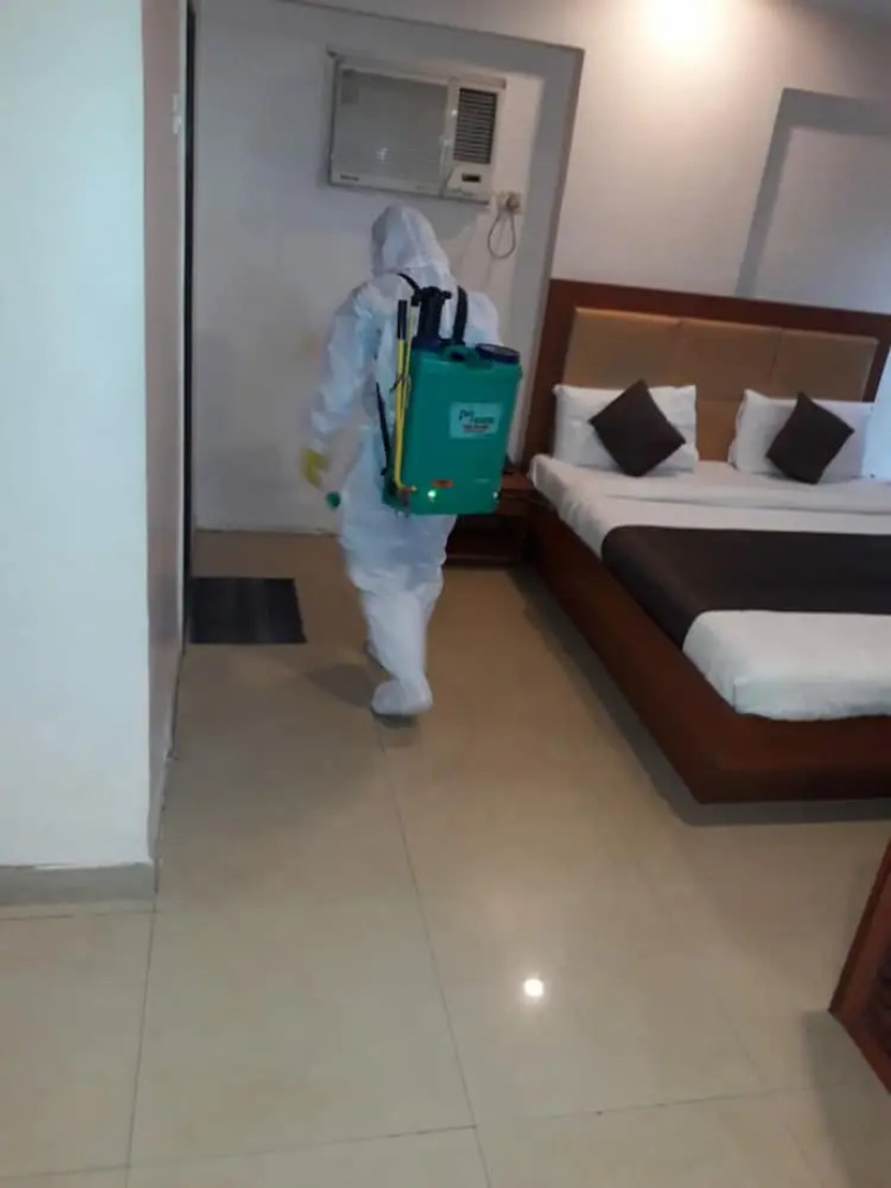 Lucky Hotel Goregaon