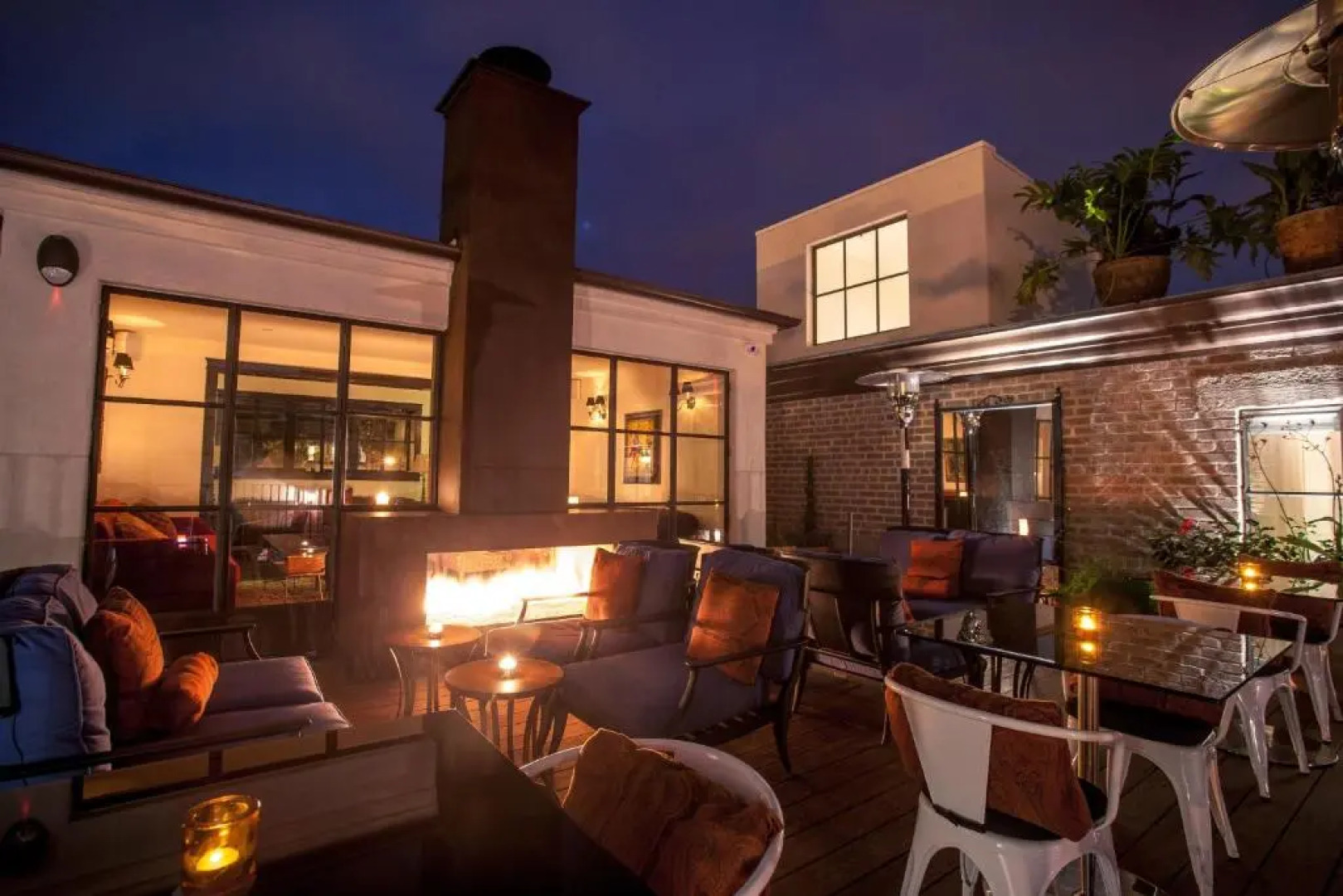 Granada Hotel & Bistro