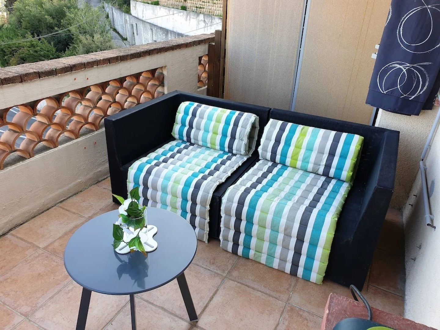 Beau 2 pièces - vue panoramique sur mer