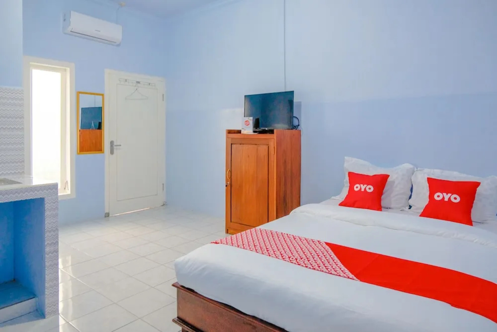 OYO 1976 Omah Kost Family