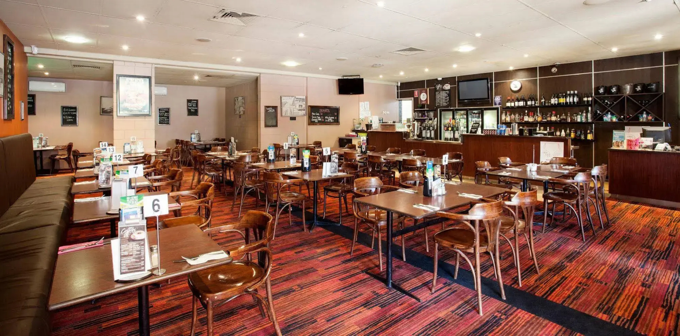 Upper Ross Hotel