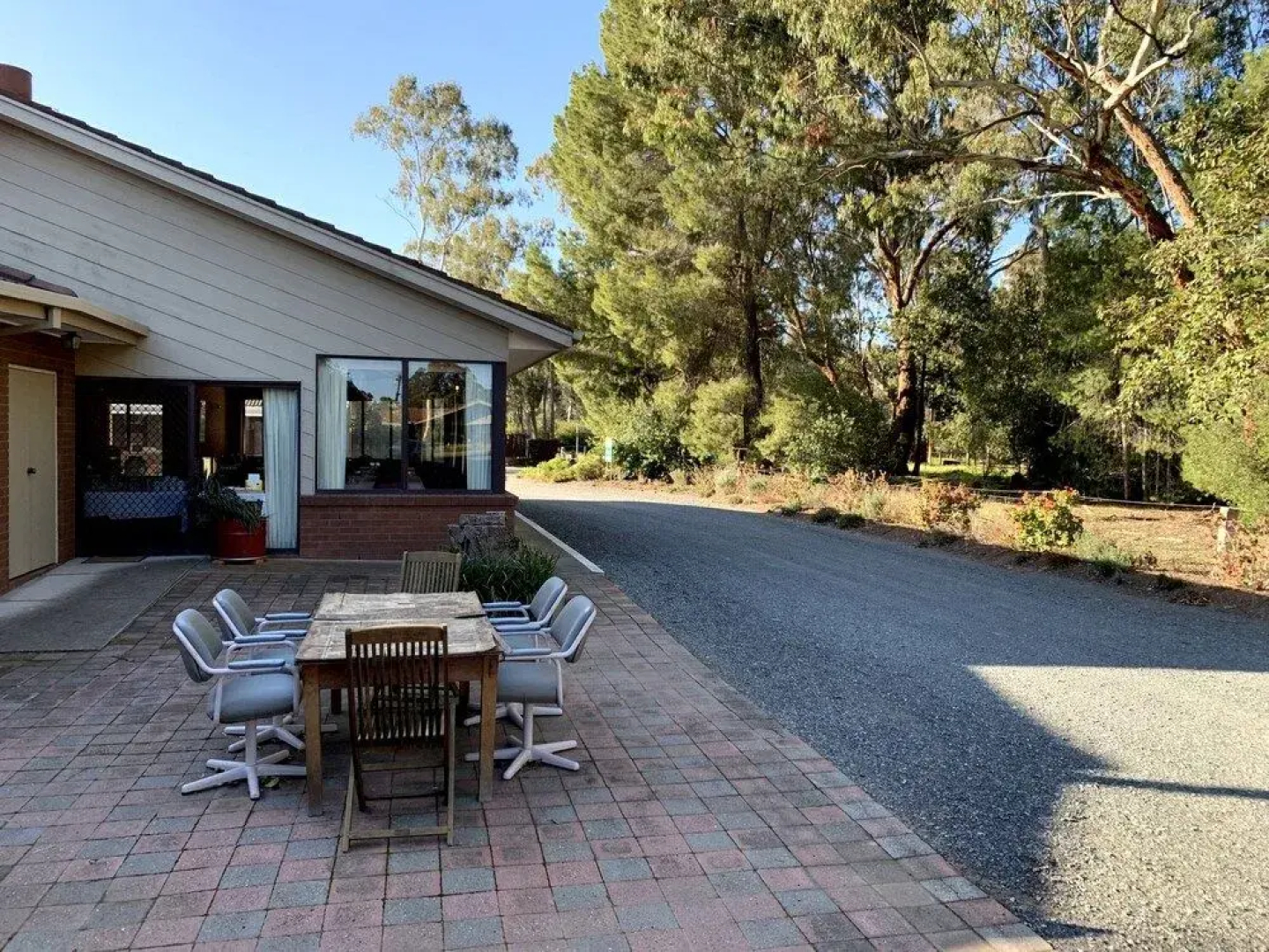 Kingswood Motel & Apartments