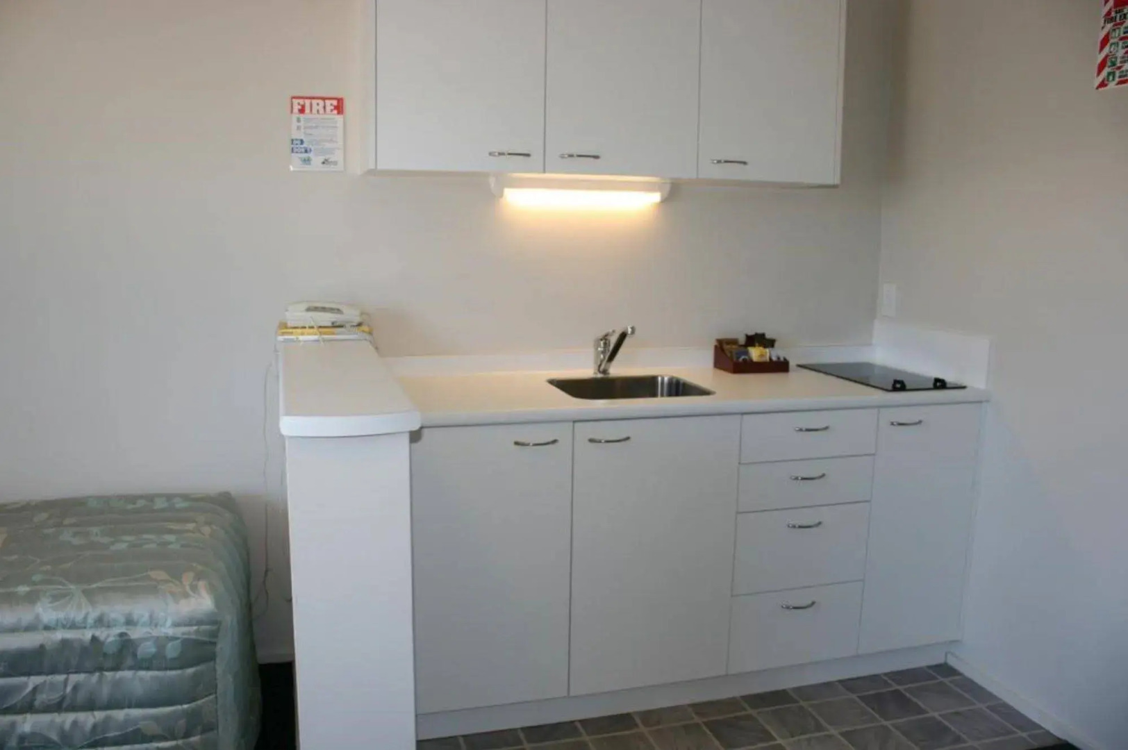 88 Wallace Court Motel